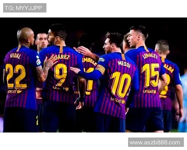 历代足球巨星的荣耀足迹与传奇时刻解析 历代足球巨星的荣耀足迹与传奇时刻解析