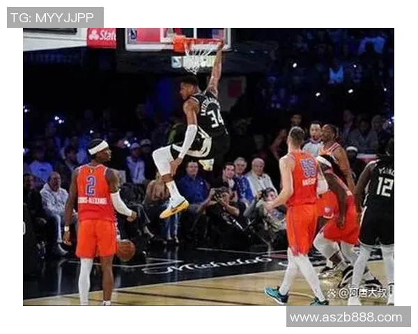 退役老球星再度登场激情对决 赛场上演经典对抗精彩纷呈 退役老球星再度登场激情对决 赛场上演经典对抗精彩纷呈